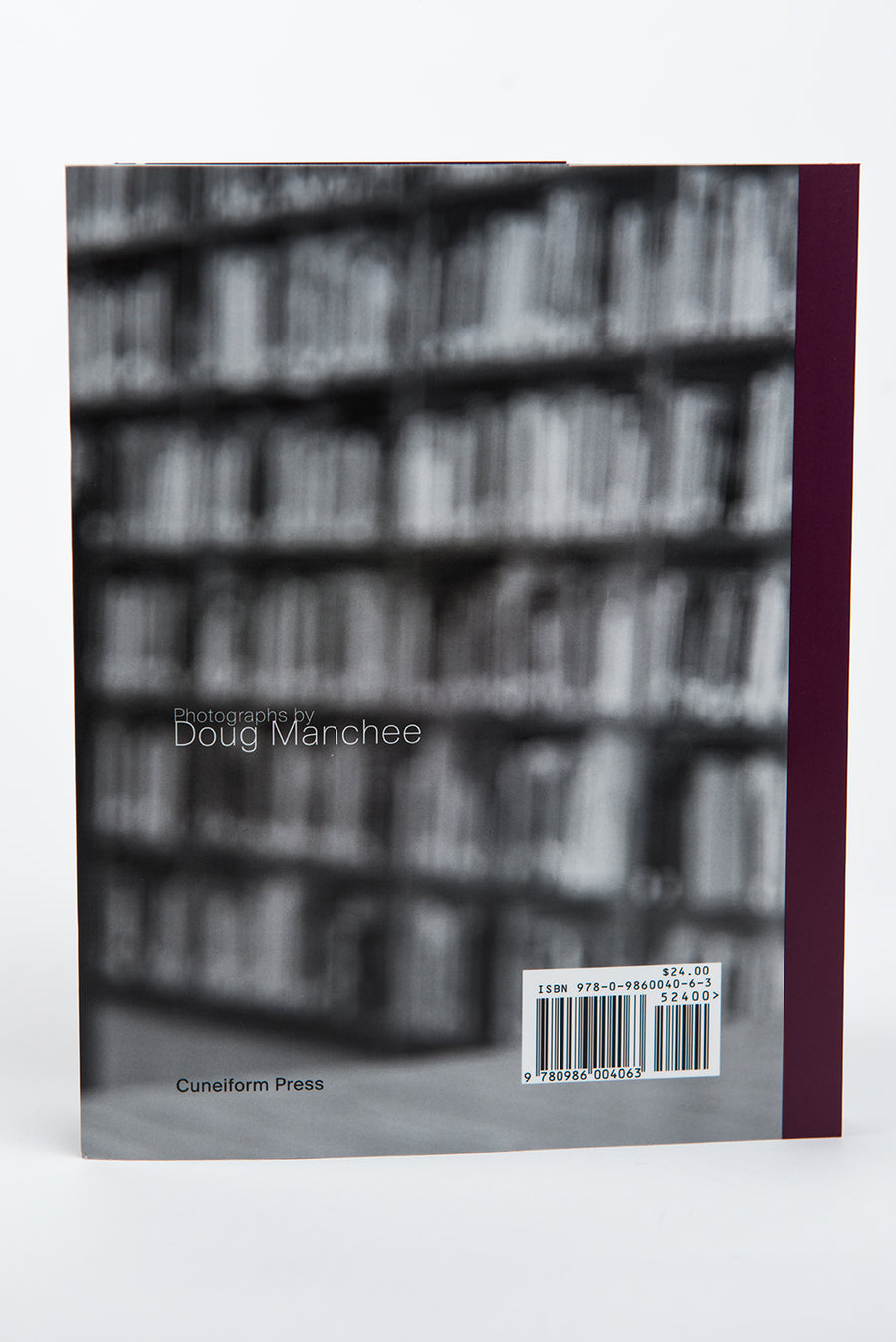 Tate Shaw : Blurred Library : Essays on Artists' Books